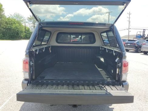 Used 2021 Toyota Tacoma TRD Sport AWD/4WD image 7