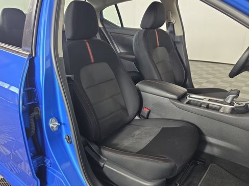 Used 2025 Nissan Sentra SR FWD image 19