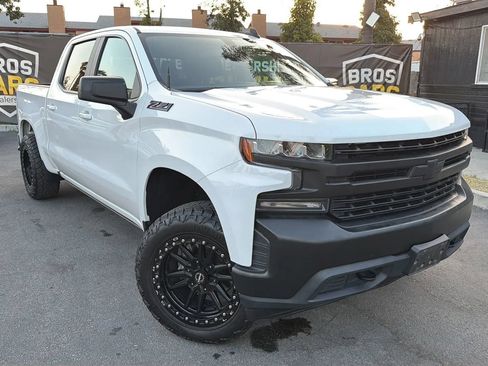Used 2020 Chevrolet Silverado 1500 LT w/ All-Star Edition AWD/4WD image 2