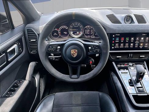 Certified 2022 Porsche Cayenne Turbo GT AWD/4WD image 13
