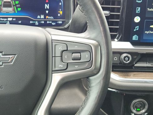 Certified 2022 Chevrolet Silverado 1500 RST w/ Z71 Off-Road Package AWD/4WD image 22