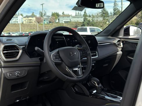 New 2026 Chevrolet TrailBlazer ACTIV w/ Convenience Package AWD/4WD image 12