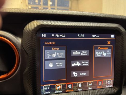 Used 2021 Jeep Gladiator Mojave w/ Dual Top Group image 49