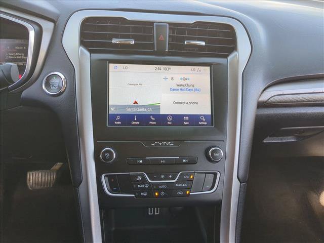 Used 2020 Ford Fusion SE FWD image 15
