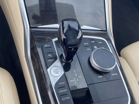 Used 2021 BMW 430i Coupe w/ Convenience Package image 29