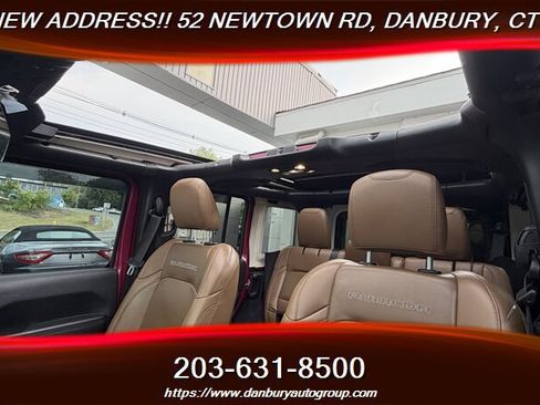 Used 2021 Jeep Wrangler Unlimited Rubicon AWD/4WD image 17