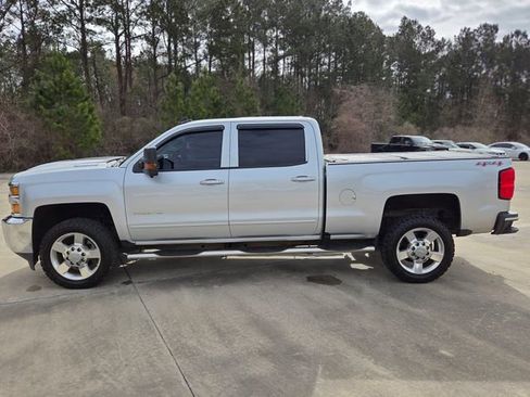 Used 2017 Chevrolet Silverado 2500 LT w/ LT Plus Package image 2