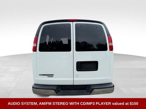 Used 2016 Chevrolet Express 2500 LT w/ LT Preferred Equipment Group RWD image 5