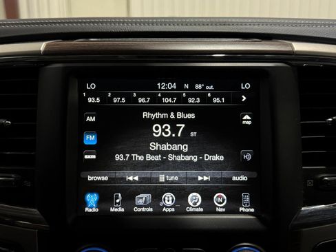 Used 2017 RAM 1500 Laramie w/ Convenience Group AWD/4WD image 10