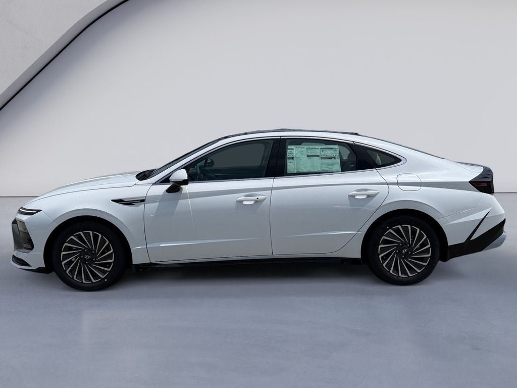 New 2026 Hyundai Sonata SEL FWD image 2