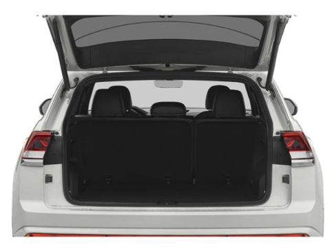 Used 2023 Volkswagen Atlas Cross Sport SE w/ Panoramic Sunroof Package FWD image 11