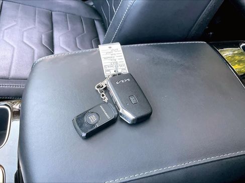 Used 2022 Kia Telluride SX w/ SX Prestige Package AWD/4WD image 14