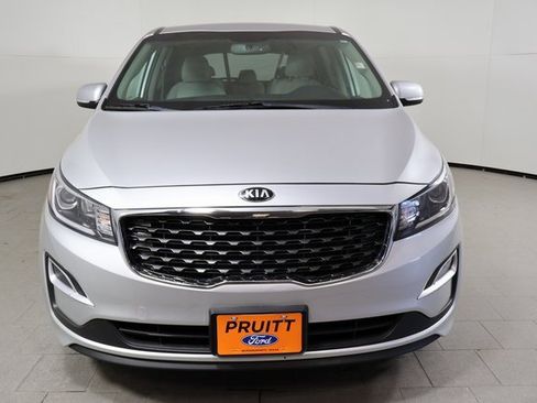 Used 2020 Kia Sedona LX image 2