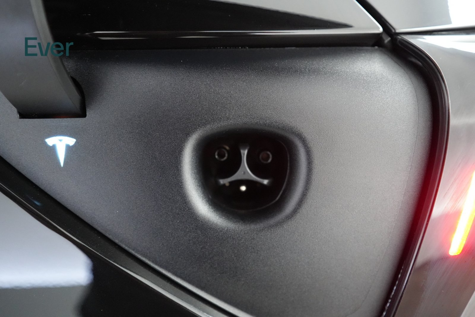 Used 2026 Tesla Model Y AWD image 10