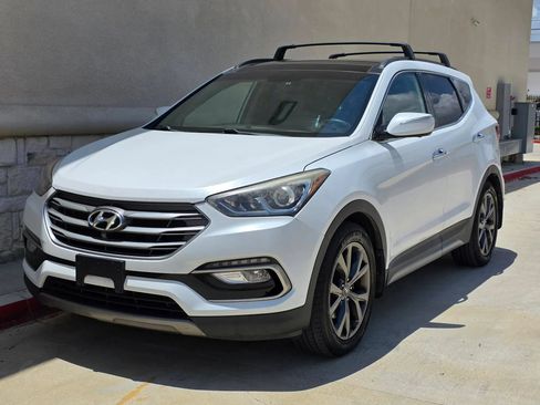 Used 2018 Hyundai Santa Fe Sport w/ Cargo Package FWD image 8