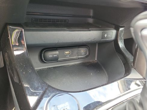 Used 2025 Kia Seltos EX w/ EX Sunroof Package FWD image 19