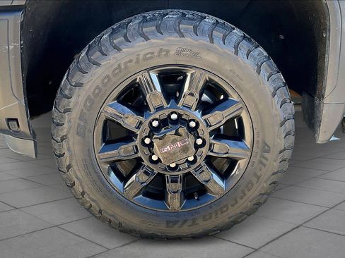 Certified 2024 GMC Sierra 2500 AT4 w/ AT4 Premium Plus Package image 11