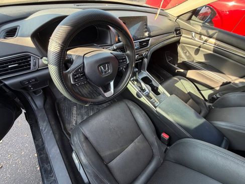 Used 2018 Honda Accord LX image 7