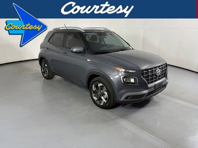 Used 2025 Hyundai Venue SEL