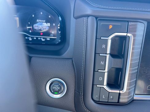 Used 2024 GMC Yukon XL Denali w/ Denali Reserve Package image 20