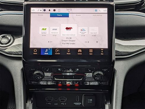 New 2024 Jeep Grand Cherokee Trailhawk w/ Luxury Tech Group III image 16