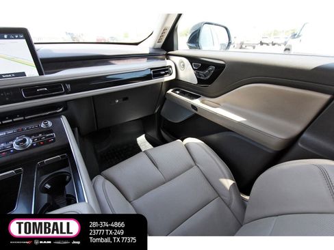 Used 2023 Lincoln Aviator Reserve w/ Equipment Group 201A image 11