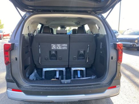 New 2026 Kia Carnival image 7