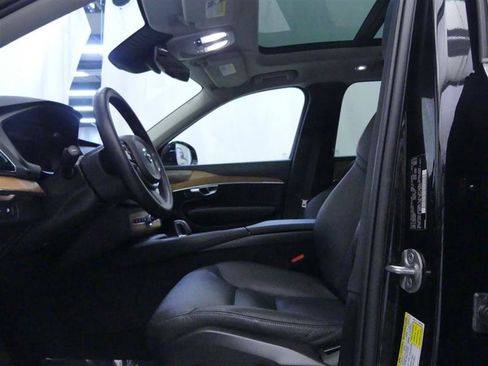 Used 2023 Volvo XC90 T8 Plus AWD/4WD image 22