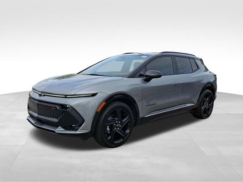 Used 2026 Chevrolet Equinox EV RS FWD image 3