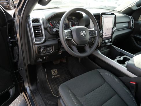 Used 2025 RAM 1500 Big Horn AWD/4WD image 19