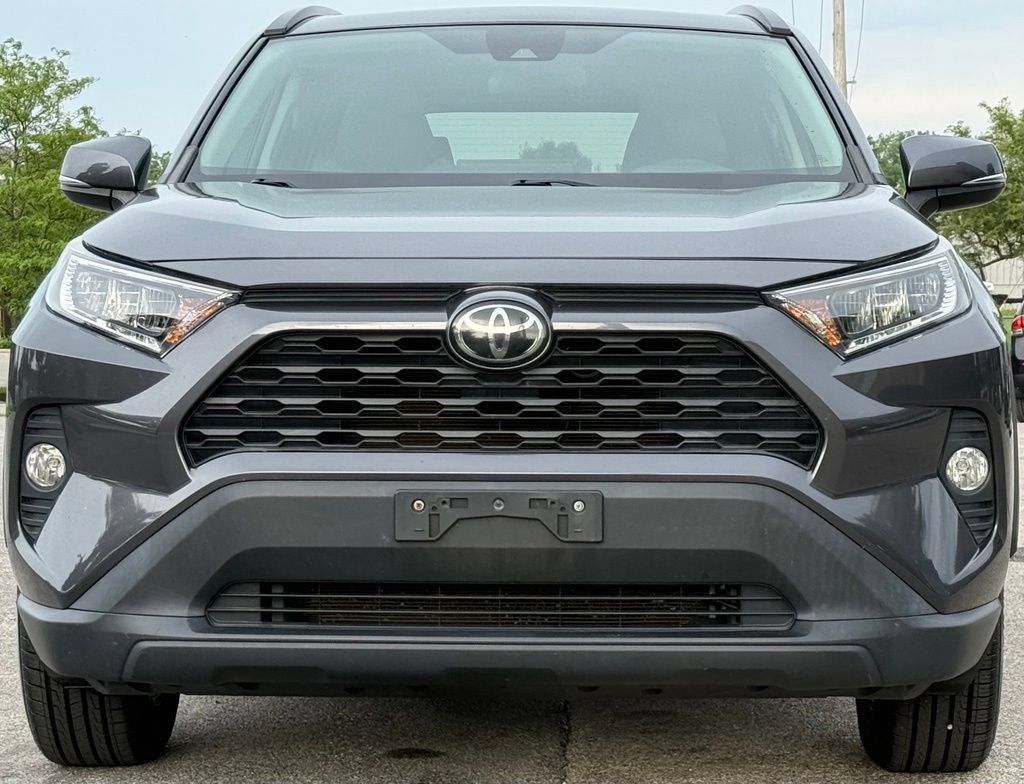 Used 2019 Toyota RAV4 XLE w/ Convenience Package AWD/4WD image 8