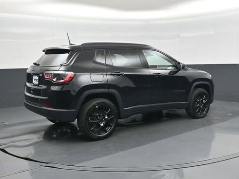 New 2026 Jeep Compass Latitude AWD/4WD image 4