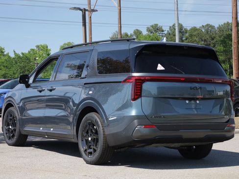 New 2026 Kia Carnival SX Prestige FWD image 3