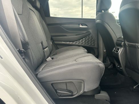 Used 2022 Hyundai Santa Fe SE FWD image 15