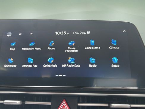 Certified 2024 Hyundai Elantra SEL image 20