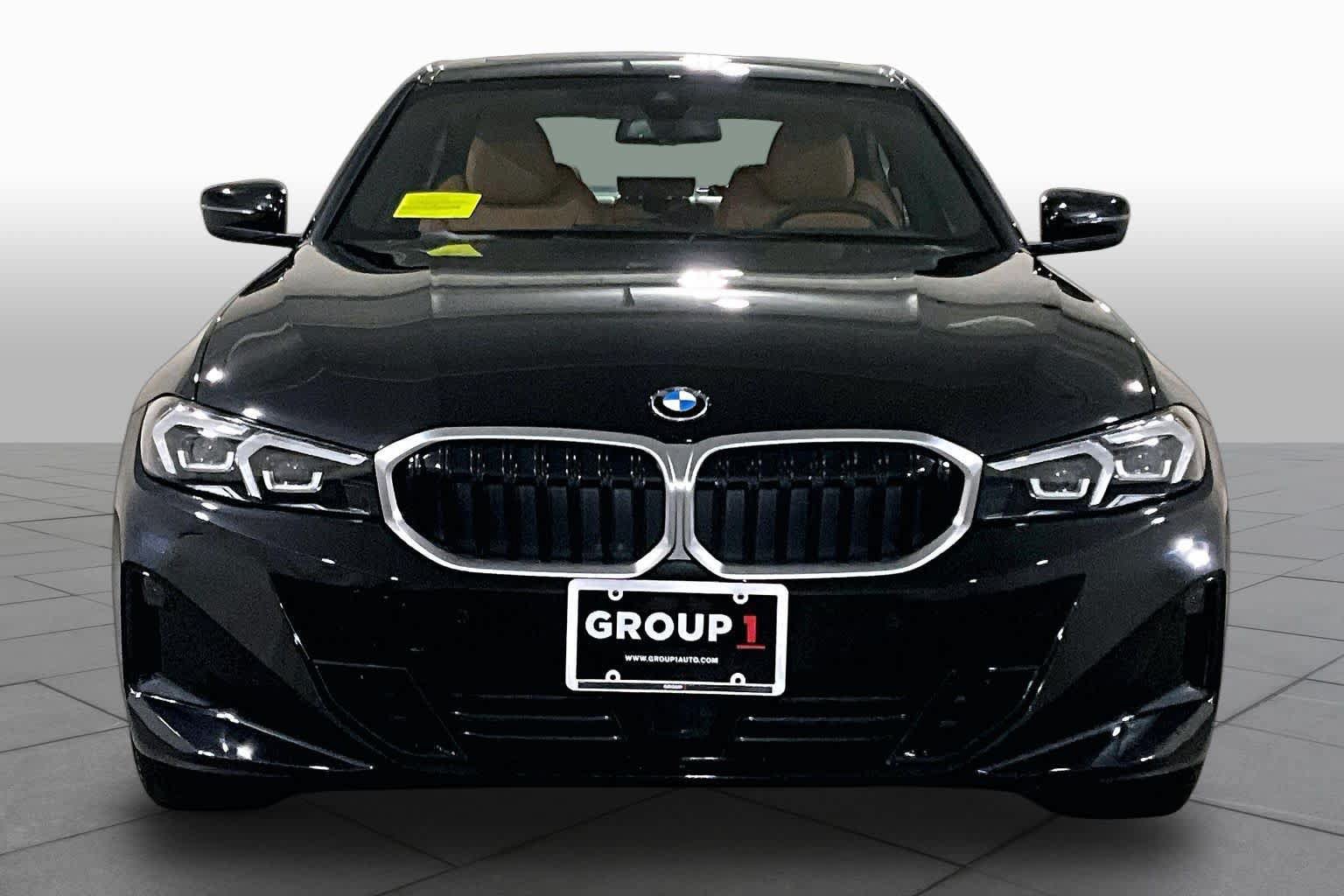 Used 2026 BMW 330i xDrive Sedan w/ Convenience Package AWD/4WD image 3