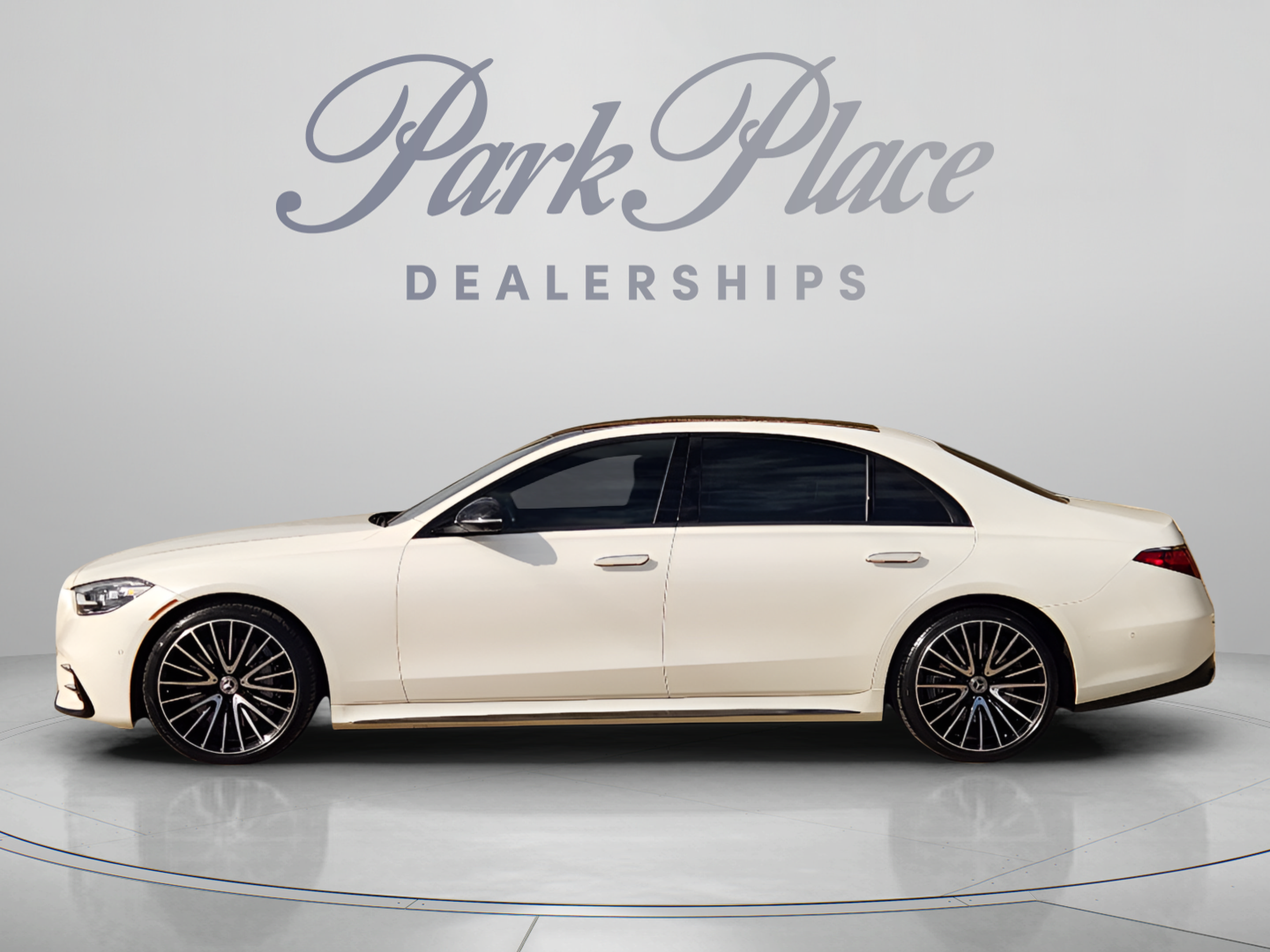 Certified 2023 Mercedes-Benz S 500 4MATIC image 2