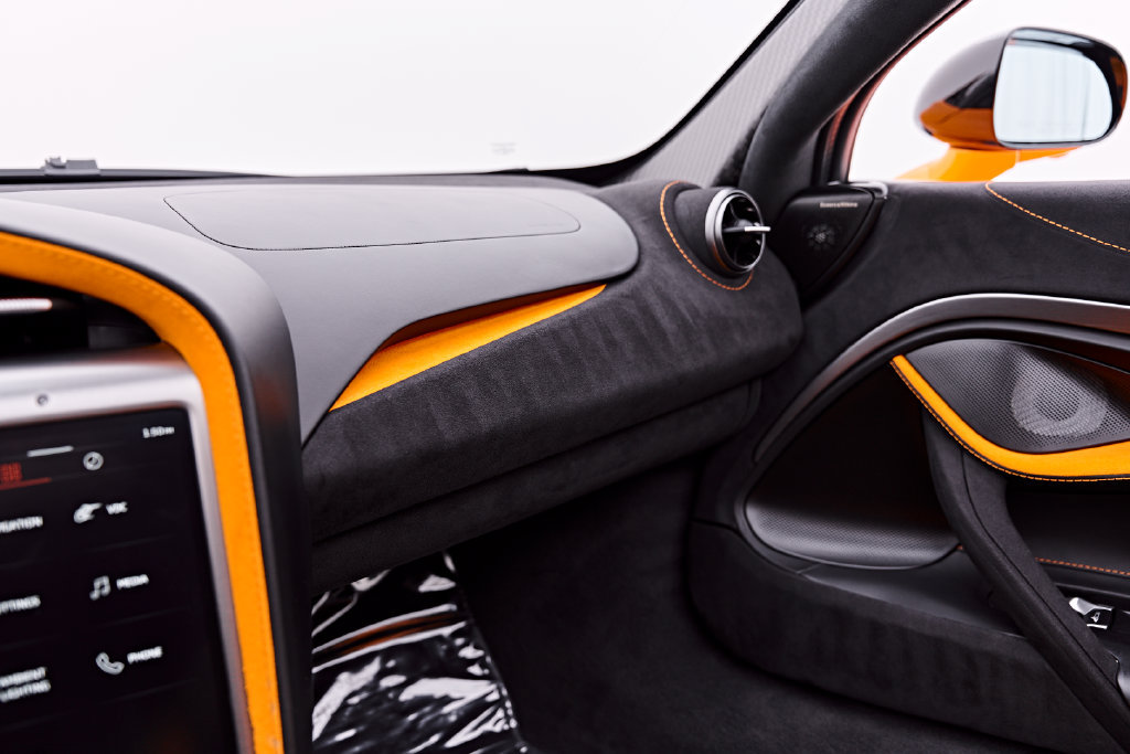 Used 2025 McLaren 750S Spider RWD image 89