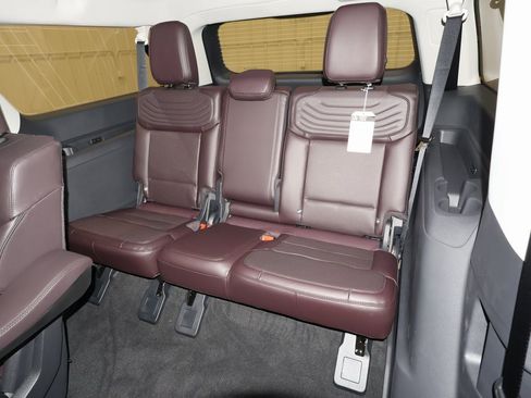 New 2025 Ford Expedition Max Platinum w/ Platinum Ultimate Package image 16