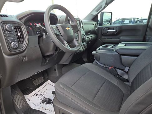 Used 2023 Chevrolet Silverado 2500 Custom w/ Custom Convenience Package AWD/4WD image 27