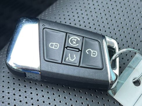 Used 2021 Volkswagen Atlas SEL Premium AWD/4WD image 37