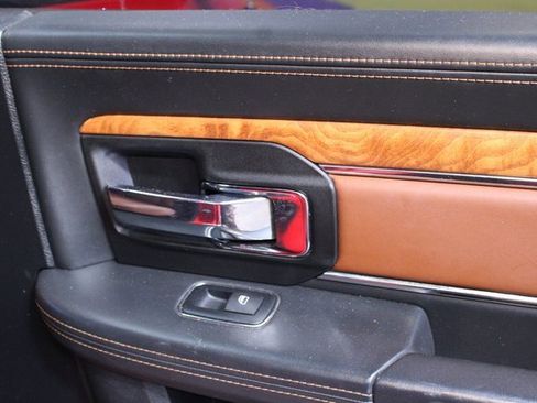 Used 2017 RAM 1500 Laramie Longhorn image 13