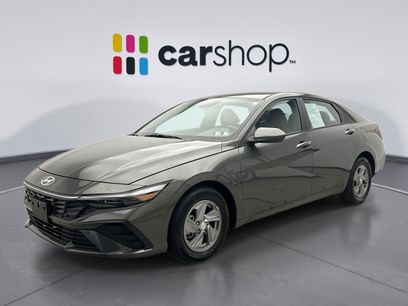 Used 2024 Hyundai Elantra SE