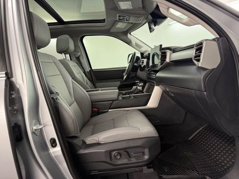 Used 2024 Toyota Tundra Limited image 33