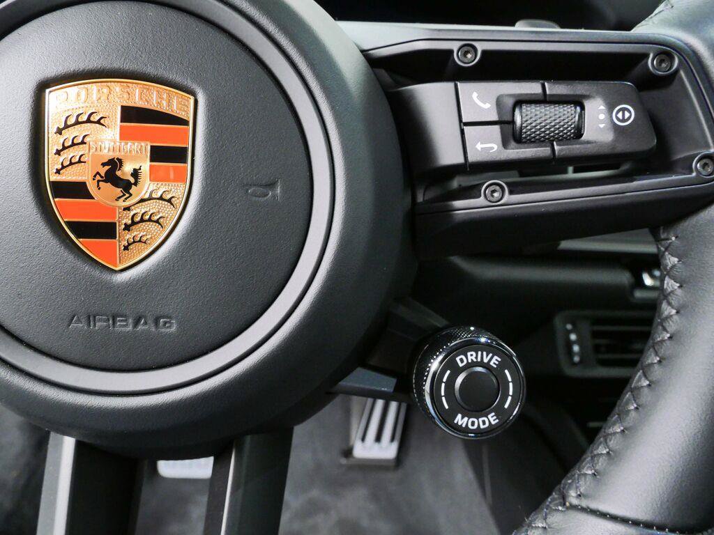 Used 2026 Porsche 911 GTS RWD image 11