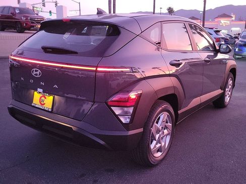 Used 2026 Hyundai Kona SE FWD image 8