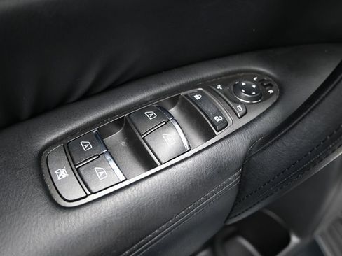 Used 2022 Nissan Armada SL RWD image 11