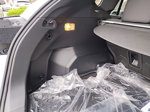 Certified 2025 Subaru Crosstrek 2.0i Premium image 49