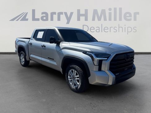 Used 2026 Toyota Tundra SR5 w/ SR5 Convenience Package AWD/4WD image 7