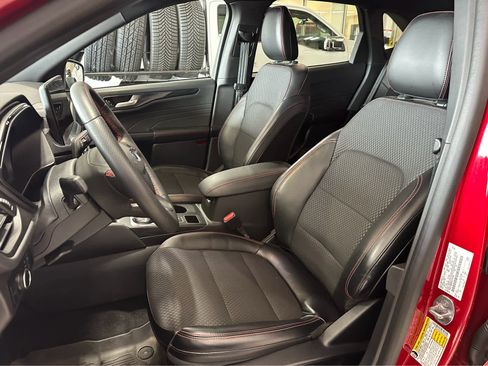 Used 2024 Ford Escape ST-Line w/ Tech Pack #1 AWD/4WD image 24